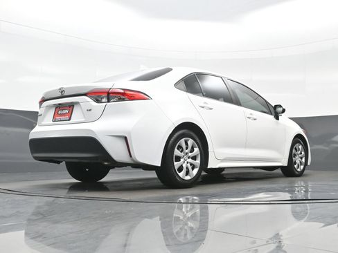 Used 2024 Toyota Corolla LE FWD image 29
