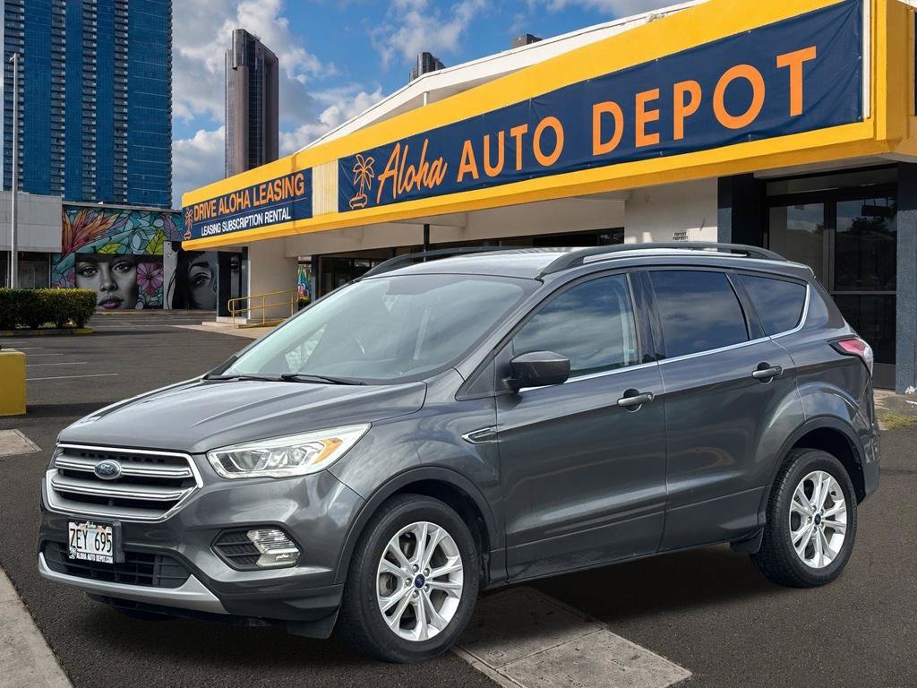 Used 2017 Ford Escape SE w/ Equipment Group 201A FWD 360° Tour