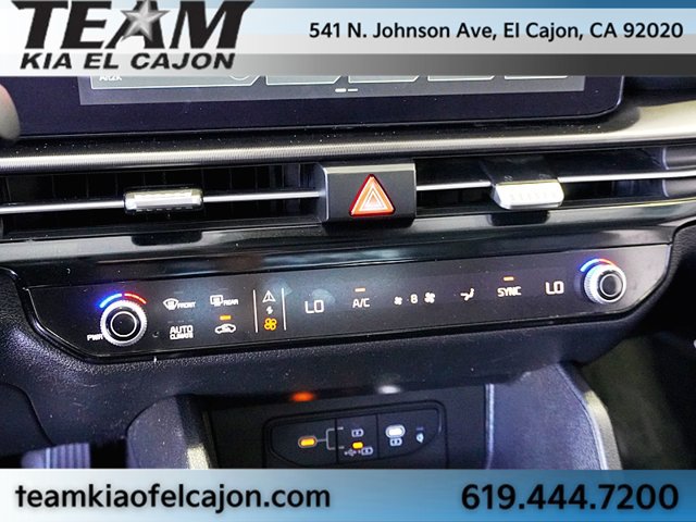Certified 2026 Kia Sportage EX w/ EX Panorama Roof Package FWD image 33