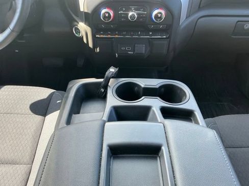 Used 2022 GMC Sierra 1500 SLE w/ Driver Alert Package II AWD/4WD image 28
