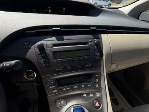 Used 2010 Toyota Prius Two image 12