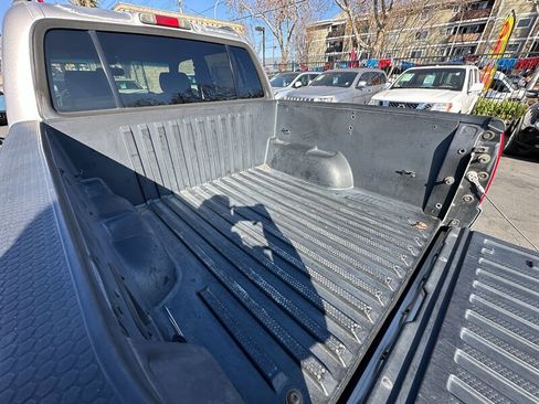 Used 2002 Ford Explorer Sport Trac Value image 11