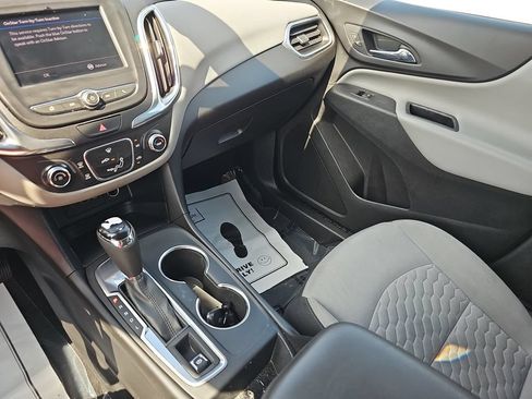 Used 2020 Chevrolet Equinox LT FWD image 25