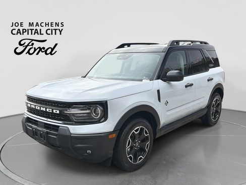 Used 2026 Ford Bronco Sport Outer Banks AWD/4WD image 9