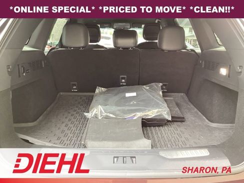 Used 2024 Lincoln Nautilus Premier w/ Jet Appearance Package AWD/4WD image 12