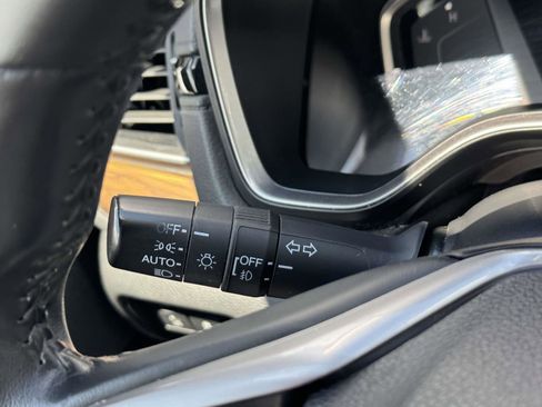 Used 2019 Honda CR-V EX-L image 19