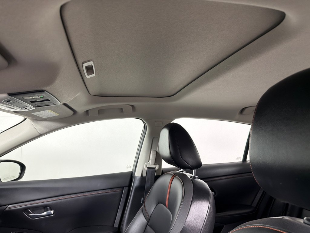 Used 2021 Nissan Sentra SR w/ SR Premium Package FWD image 14