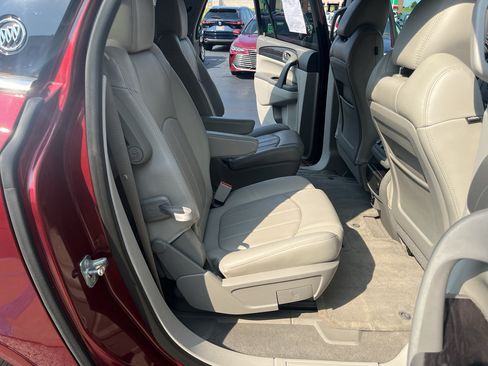 Used 2015 Buick Enclave Leather FWD image 39