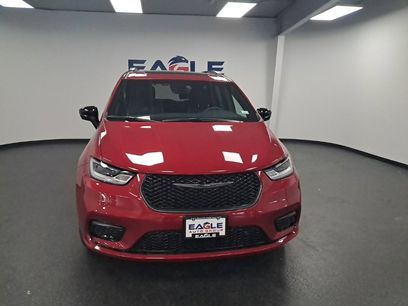 New 2026 Chrysler Pacifica Limited w/ S Appearance Package