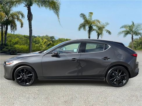Used 2022 MAZDA MAZDA3 s image 2