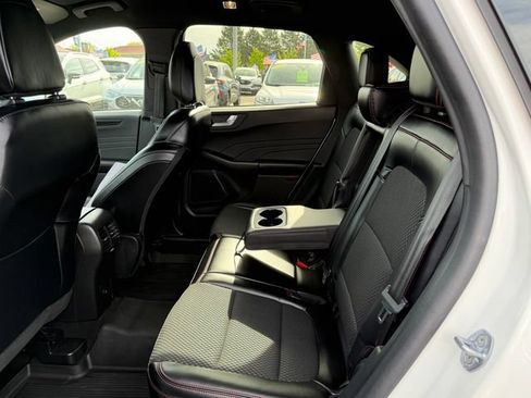 Certified 2023 Ford Escape ST-Line w/ Tech Pack #1 AWD/4WD image 10