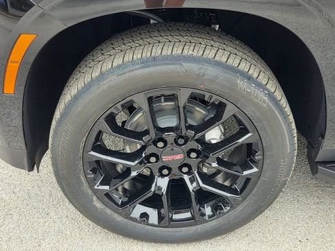 New 2026 GMC Yukon Elevation w/ Elevation Premium Package RWD image 4