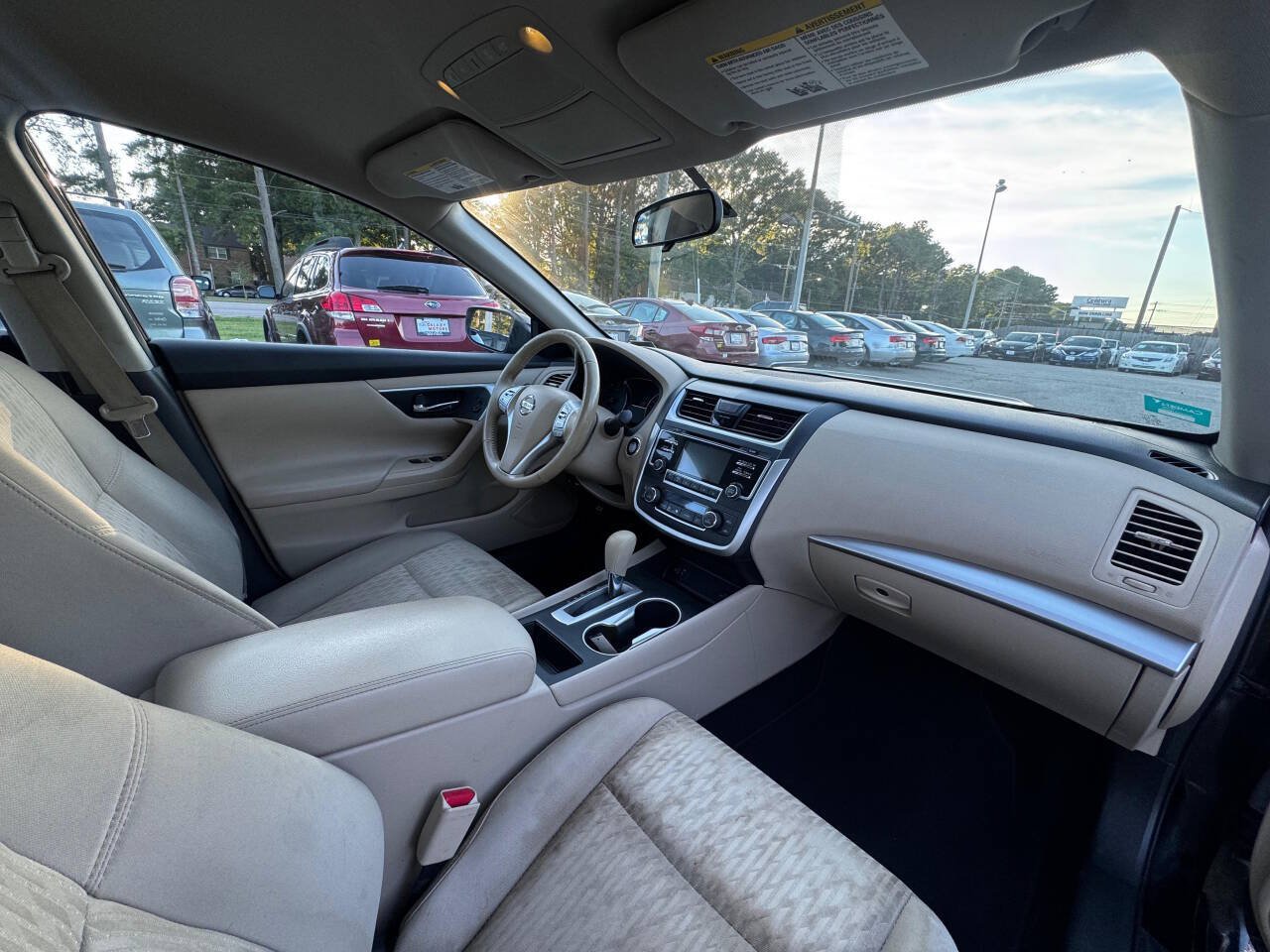Used 2017 Nissan Altima 2.5 SV FWD image 9