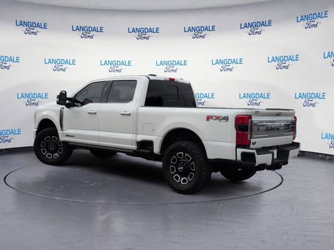Used 2024 Ford F350 Platinum w/ FX4 Off-Road Package image 9