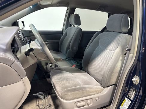 Used 2006 Toyota Sienna FWD image 18