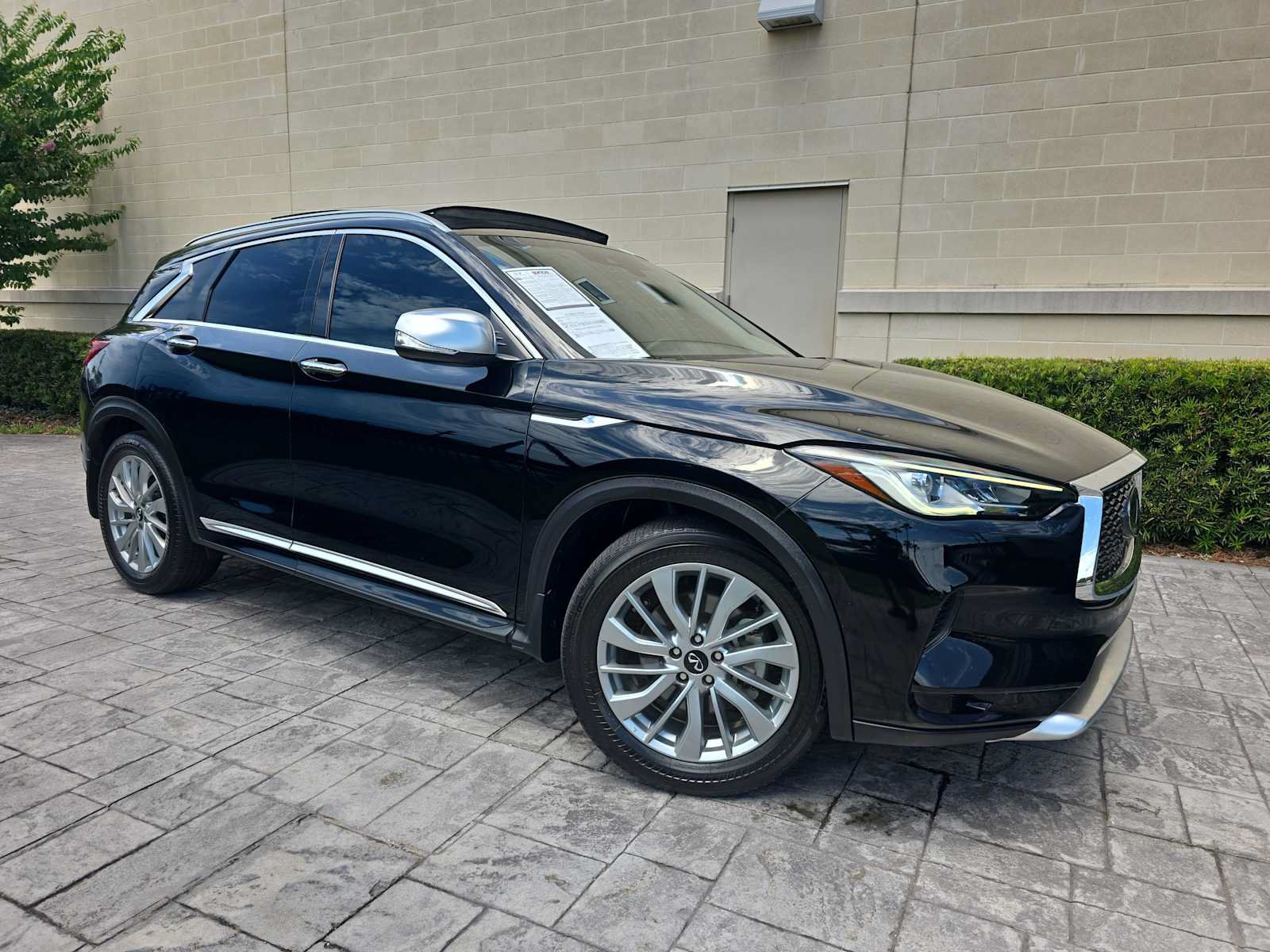 Used 2024 INFINITI QX50 Luxe w/ Accent Package FWD image 33