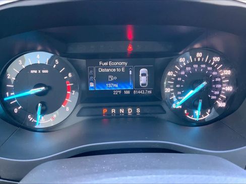 Used 2015 Ford Fusion SE image 26