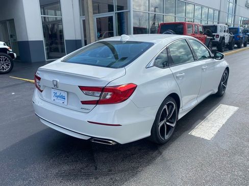 Used 2019 Honda Accord Sport image 9