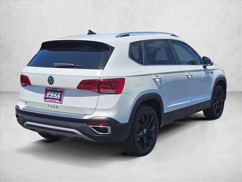 Used 2022 Volkswagen Taos SE FWD image 5