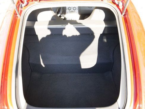 Used 2006 Chrysler Crossfire Limited image 24