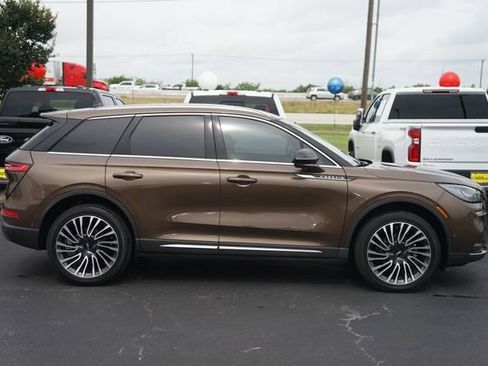 Used 2022 Lincoln Corsair Reserve w/ Equipment Group 201A FWD image 5