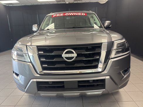 Used 2023 Nissan Armada SV image 9