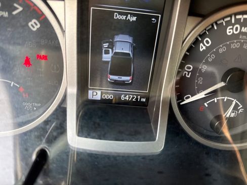 Used 2022 Toyota Tacoma SR5 AWD/4WD image 20