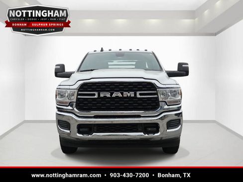 Used 2024 RAM 3500 SLT w/ Quick Order Package 2YG SLT AWD/4WD image 2