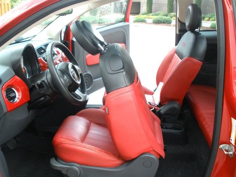 Used 2012 FIAT 500 Lounge w/ Luxury Leather Pkg FWD image 25