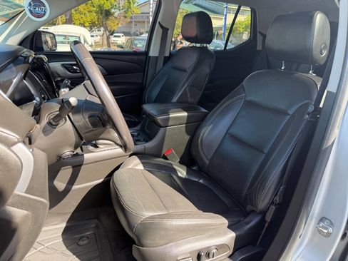 Used 2019 Chevrolet Traverse Premier w/ Redline Edition image 8