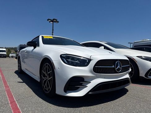 Used 2023 Mercedes-Benz E 450 Cabriolet image 3