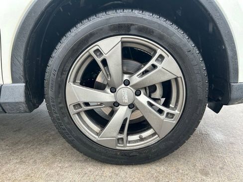 Used 2017 Toyota RAV4 Limited w/ Advanced Technology Package AWD/4WD image 33