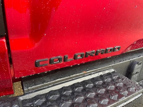 Used 2023 Chevrolet Colorado ZR2 w/ ZR2 Convenience Package III AWD/4WD image 17