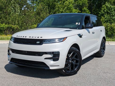 New 2025 Land Rover Range Rover Sport Dynamic SE image 2