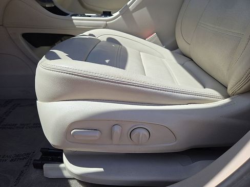 Used 2020 GMC Acadia Denali image 24