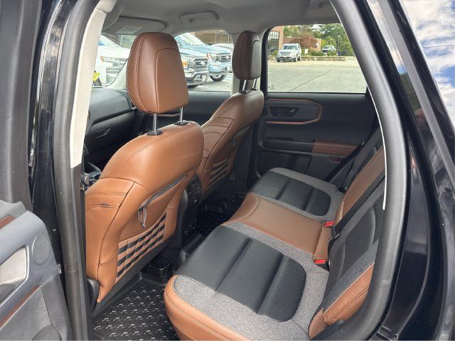 Used 2021 Ford Bronco Sport Outer Banks w/ Outer Banks Package (96D) AWD/4WD image 13