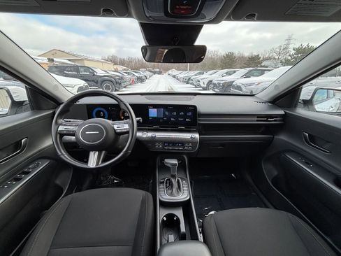 Used 2025 Hyundai Kona SEL image 33