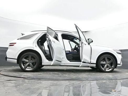 Used 2023 Genesis GV70 2.5T Sport Prestige w/ Sport Prestige Package image 75