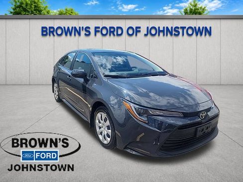 Used 2025 Toyota Corolla LE FWD image 1