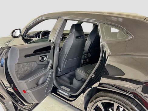 Used 2023 Lamborghini Urus S AWD/4WD image 26
