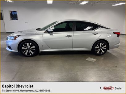 Used 2021 Nissan Altima 2.5 SV