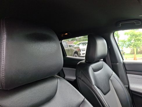 Used 2023 Jeep Compass Latitude AWD/4WD image 13