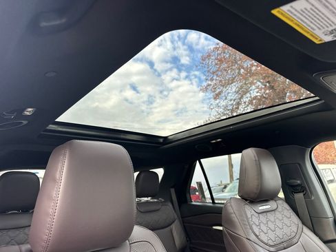 New 2026 Ford Explorer Platinum w/ LUX Leather Package image 15