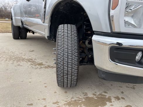 Used 2024 Ford F350 XLT w/ FX4 Off-Road Package image 16