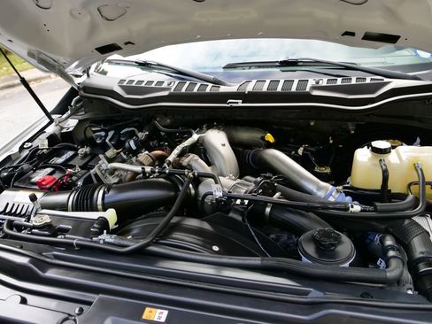 Used 2022 Ford F250 Lariat w/ Tremor Off-Road Package image 49