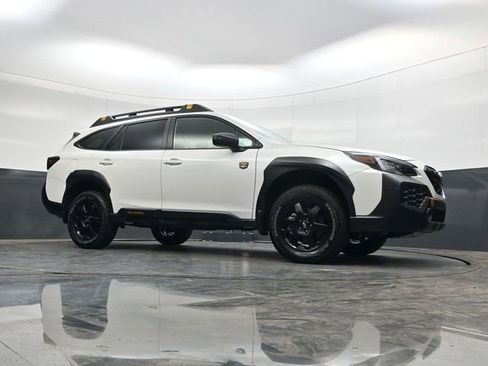 Used 2025 Subaru Outback Wilderness w/ Wilderness Package image 26