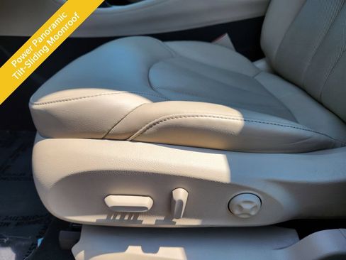 Used 2020 Buick Envision Premium w/ LPO, Road Trip Package AWD/4WD image 10