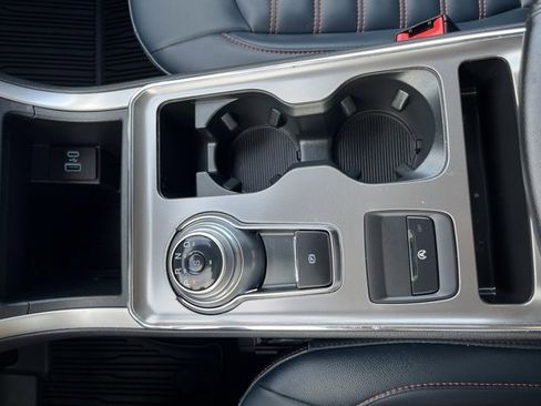 Certified 2024 Ford Edge SEL w/ Sport Appearance Package image 17