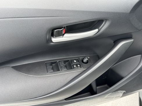 New 2026 Toyota Corolla SE FWD image 18