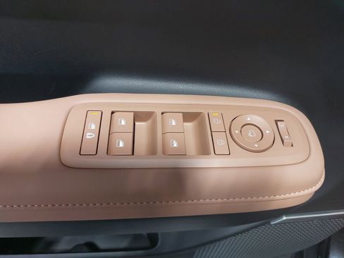 Certified 2026 Hyundai Santa Fe Limited AWD/4WD image 31
